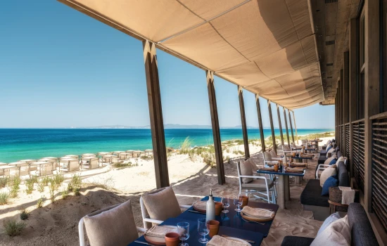 **JNcQUOI Beach Club**